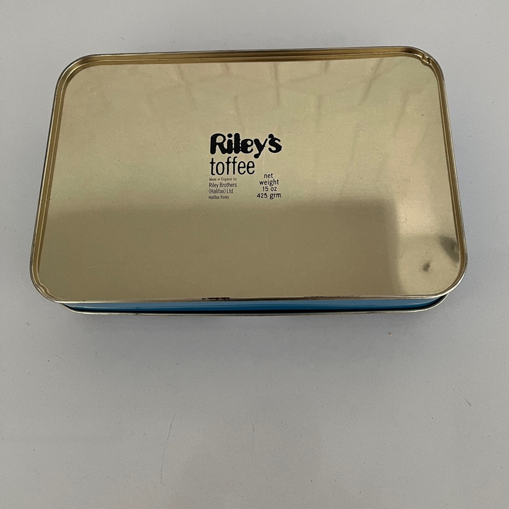 VINTAGE Riley's Toffee Niagara Falls Rectangular Tin Decor Storage Landmarks - Picture 5 of 17